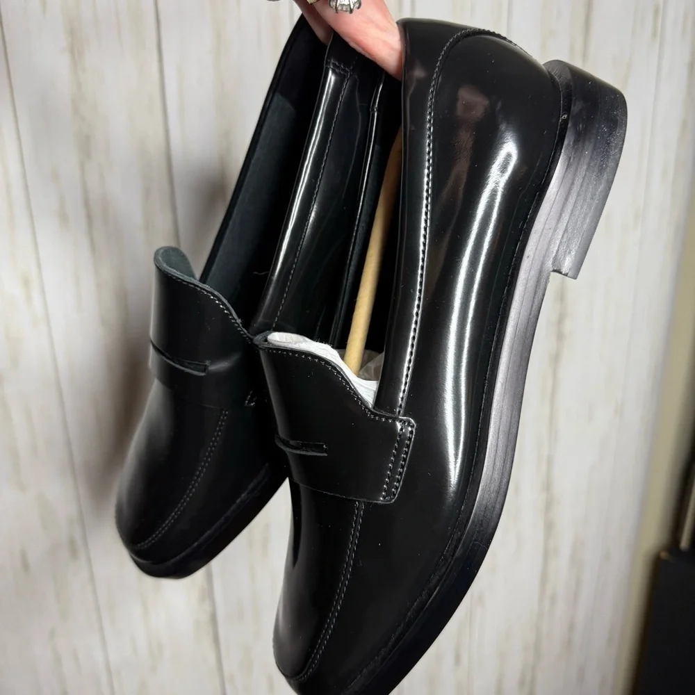 Everlane NWOT Womens 8.5 Classic Black Loafers